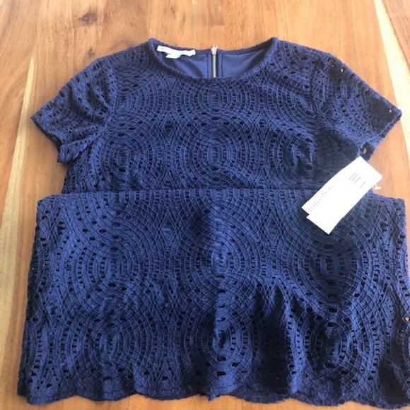 Maggy London Navy Crochet Shift Dress Sz 2‎ - NWT - Picture 4 of 8